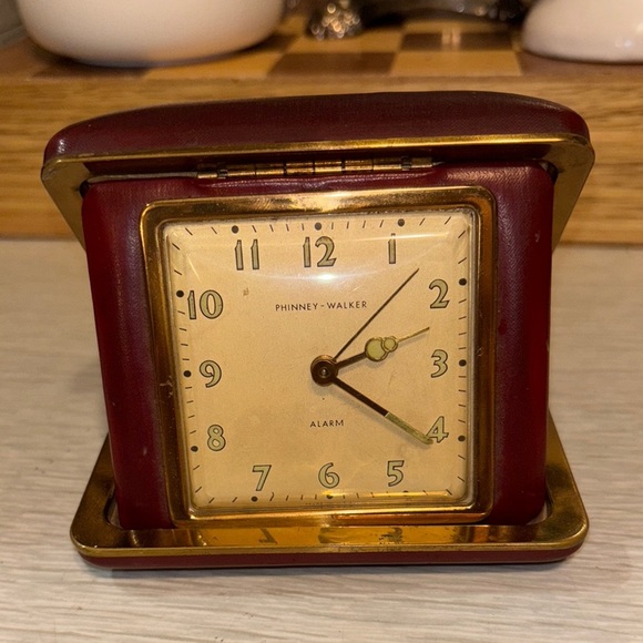 Vintage 1950s Travel Alarm Clock - Picture 1 of 4